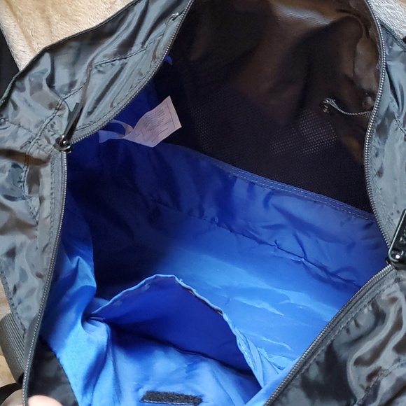 Reebok zippered gym bag - Picture 6 of 8